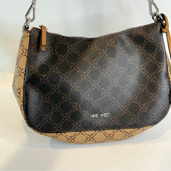 ✨ Nine West Monogram Print Shoulder Bag – Chic & Timeless Preloved Charm ✨ - Picture 15 of 16